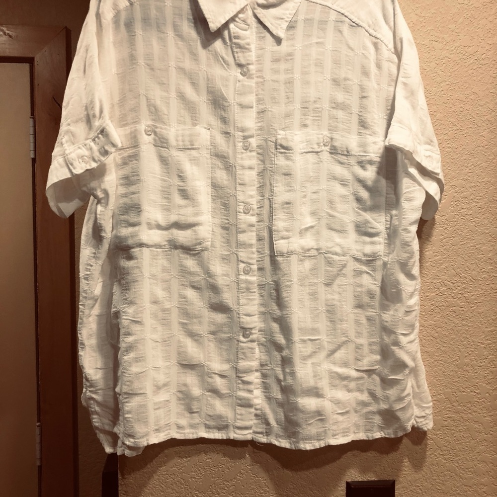 Max Studio short sleeve white blouse M